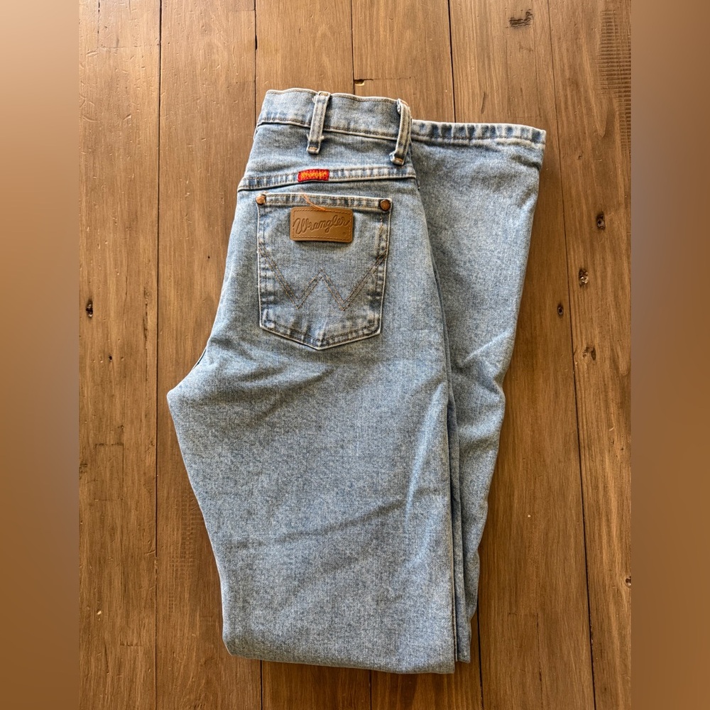 Light Wash High Waist Straight Leg Wrangler Jeans